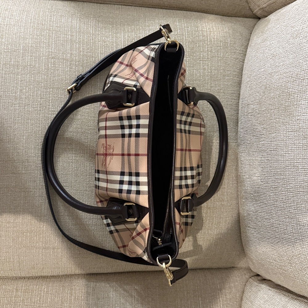 Burberry Beige and Brown Check Shoulder Bag - Picture 4 of 16